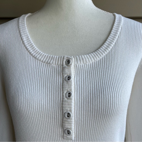 •Lands’ End• Ladies Henley Long Sleeve Ribbed Top - Size Medium - Picture 3 of 6